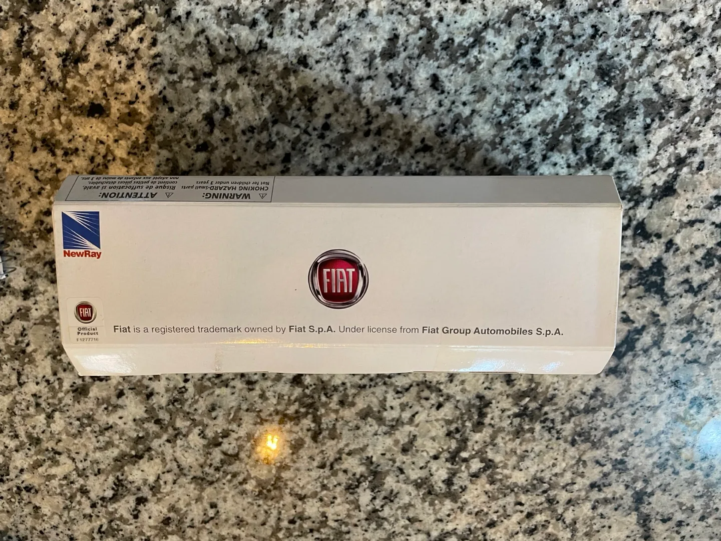 NewRay 1:24 Scale Fiat 500 image indicator(3)