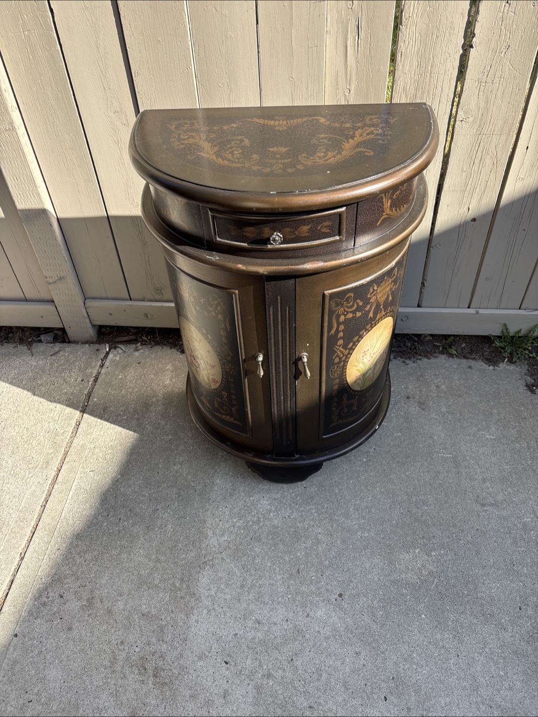 End table - photo 2