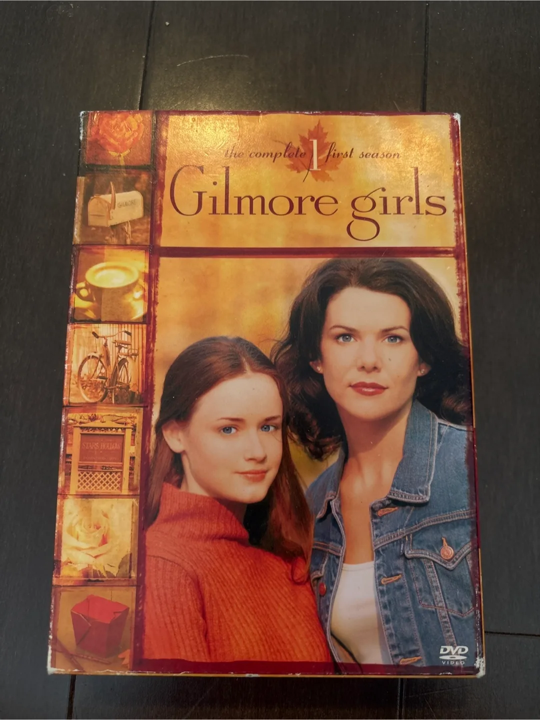 Gilmore Girls: The Complete First Season DVD thumbnail