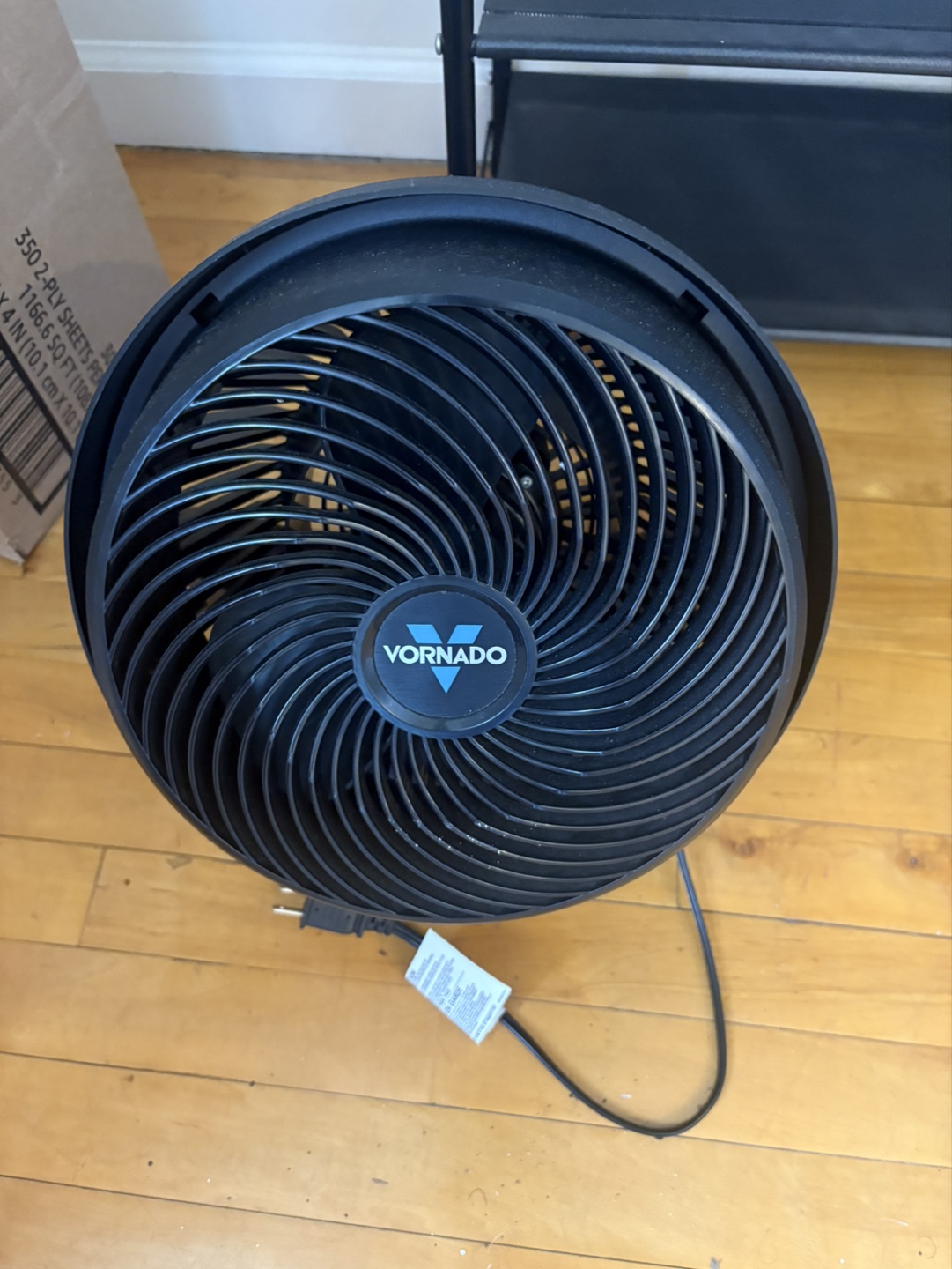 Vornado Compact Personal Fan - photo 3