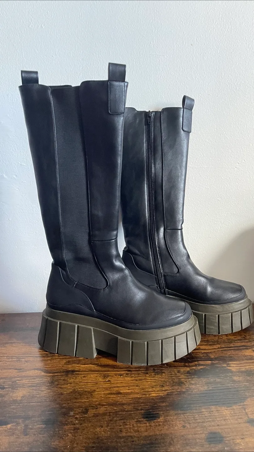 Black Knee-High Chunky Platform Boots thumbnail