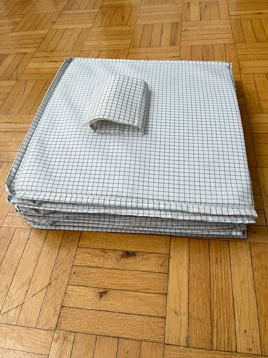 Two IKEA SKUBB Storage plus 6-compartment drawer organizer image indicator(5)