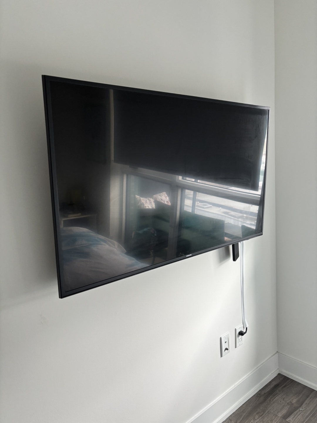 Samsung 55 inch Smart TV - photo 2