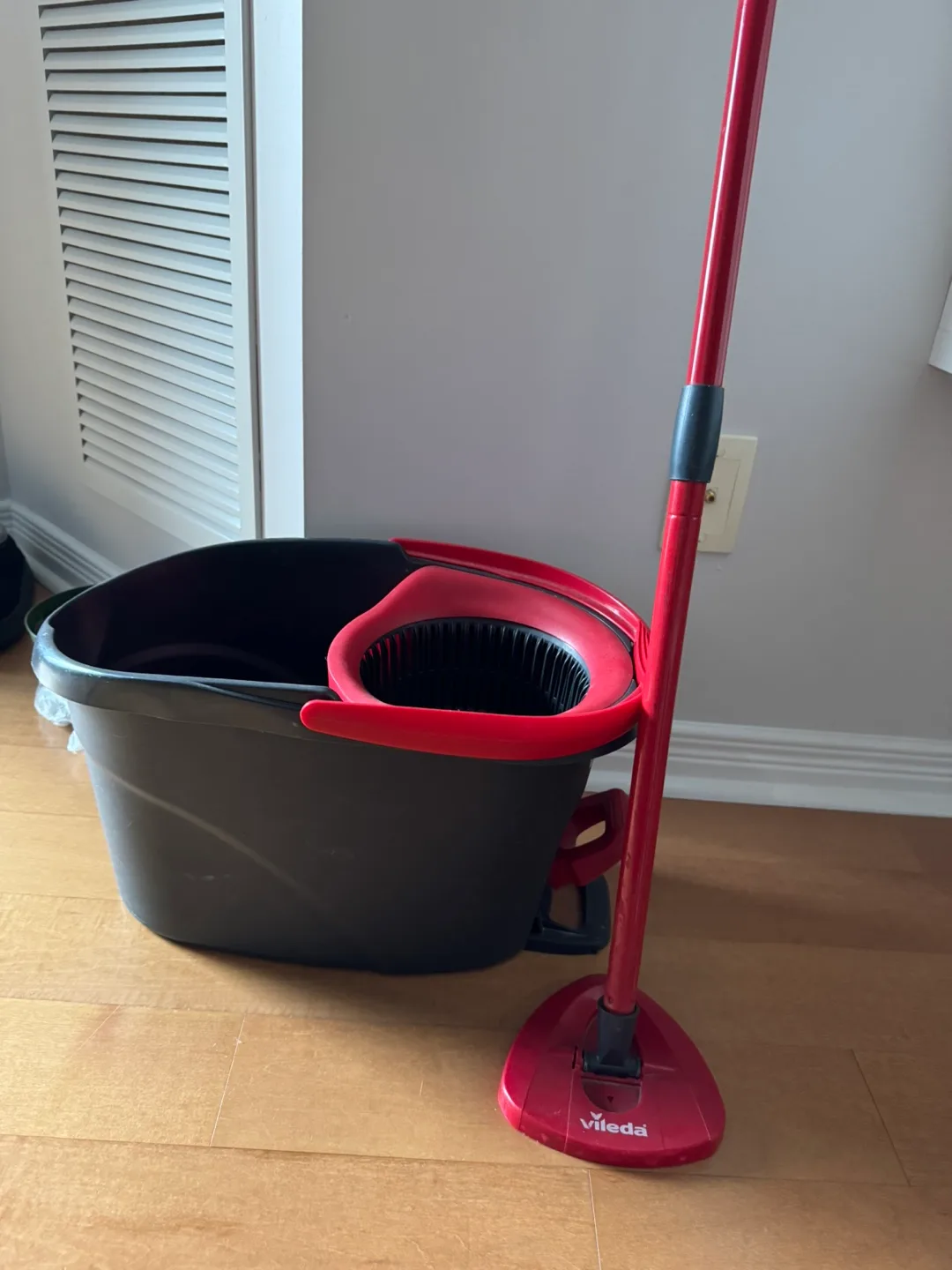 Vileda Spin Mop and Bucket thumbnail