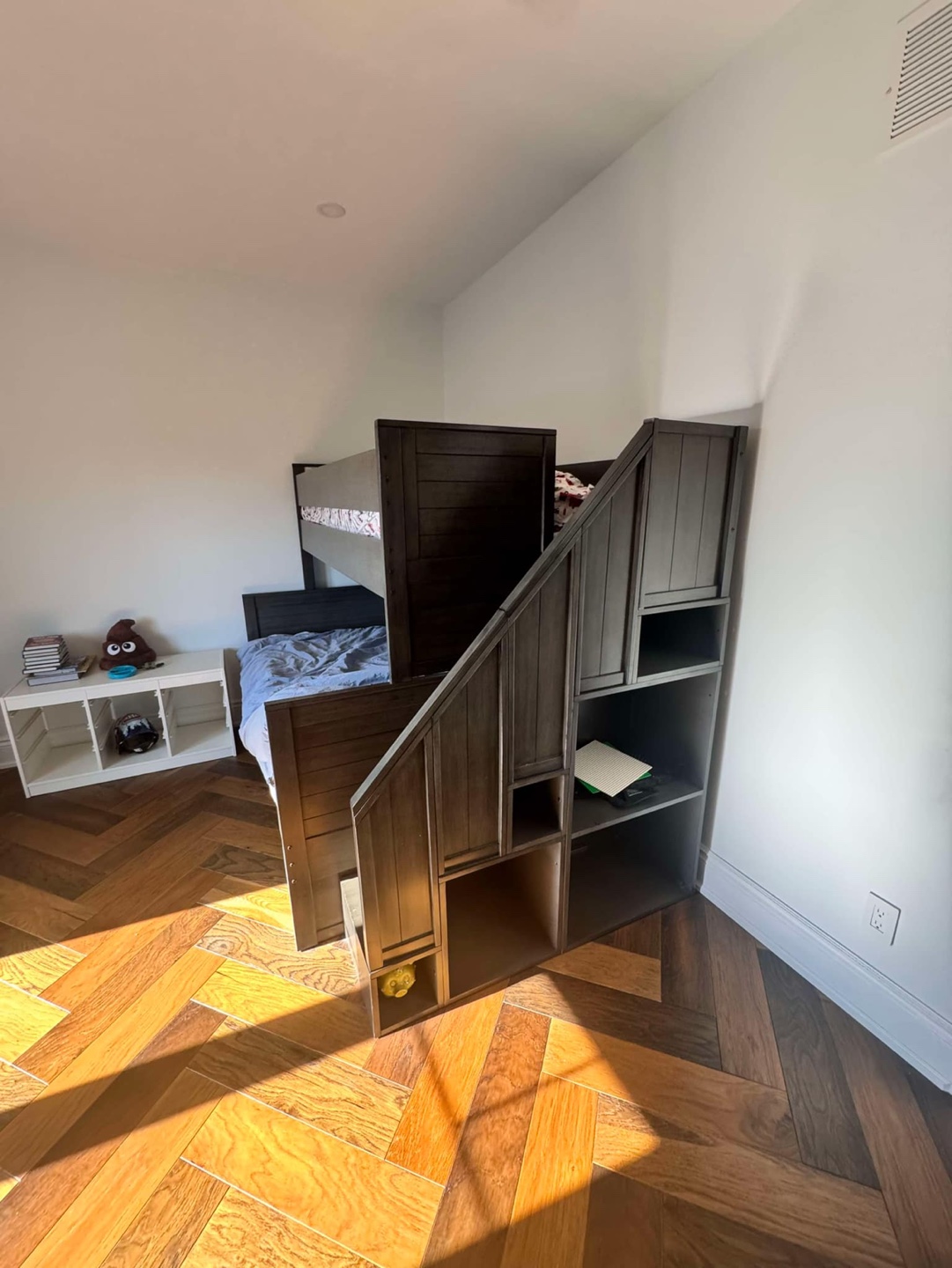 Kids Bunk Bed with integrated stairs and storage - photo 2