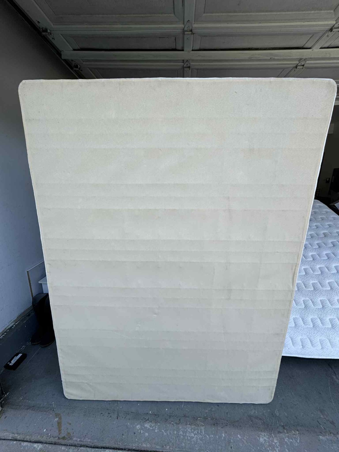 Queen Mattress and Box Spring Set - photo 4