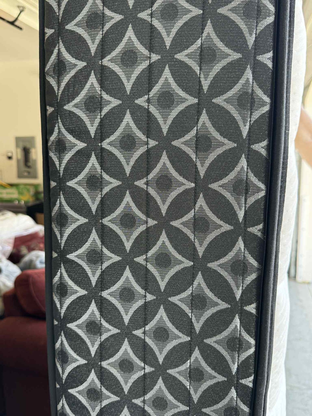 Queen Mattress and Box Spring Set - photo 3