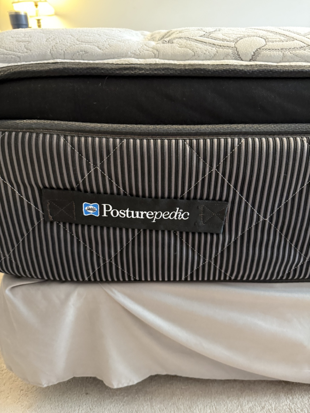 Posturepedic King Mattress Set - photo 2