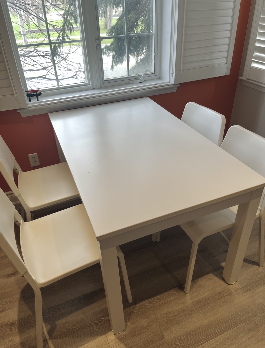 IKEA Extendable Dining Table with 5 Chairs