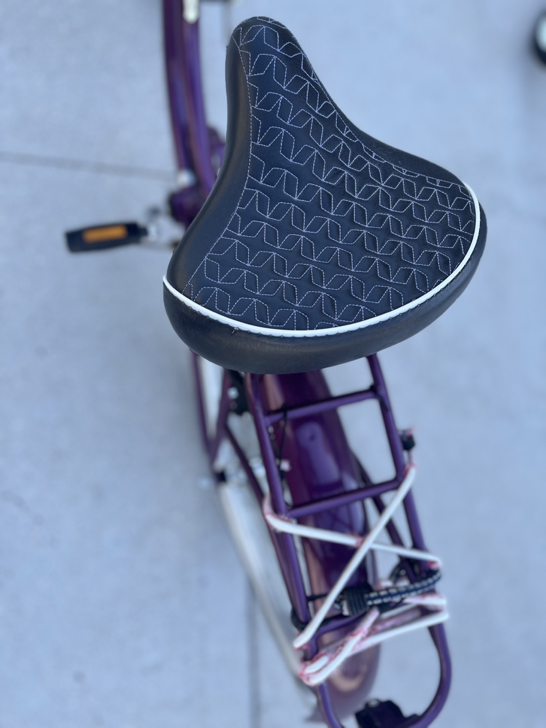Woman’s Schwinn women's cruiser bike - photo 3