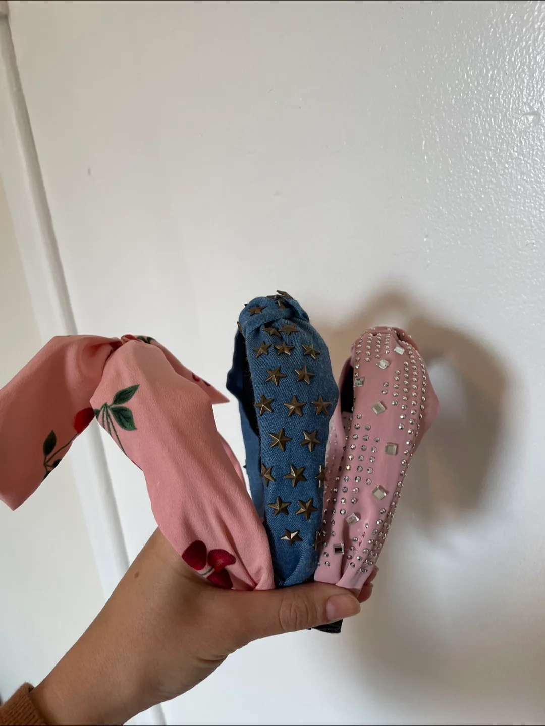 Three New knotted headbands image indicator(2)