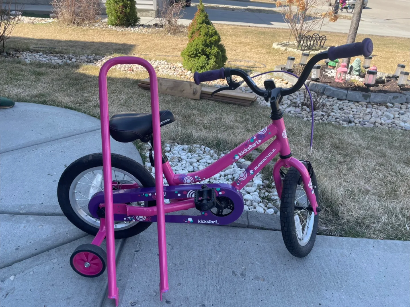 Supercycle Kickstart 14-inch Kids' Bike with Training Wheels image indicator(4)