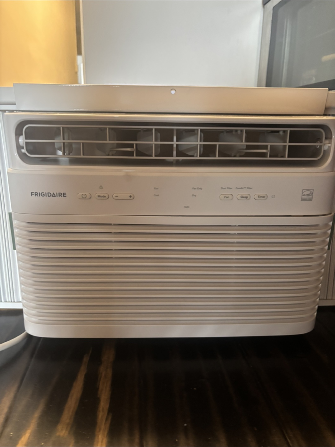 5000 BTU AC Window Unit - photo 2