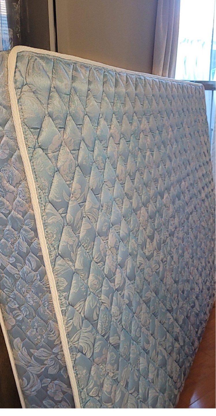 Double Mattress - Light Blue Floral Pattern