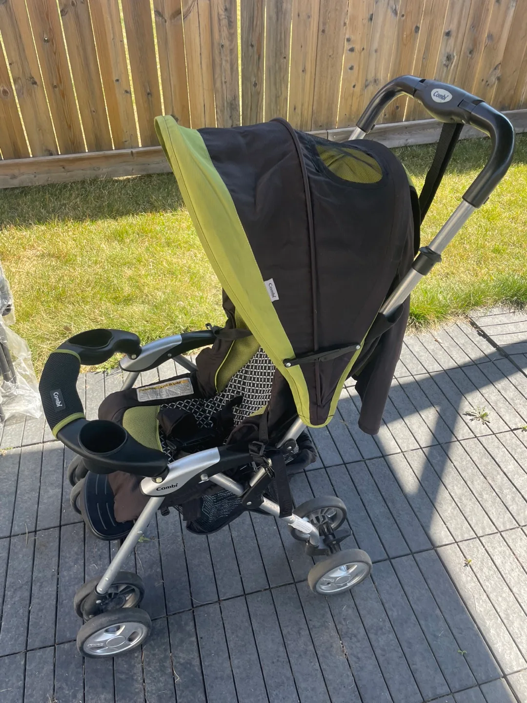 Combi Stroller - Lightweight and Compact image indicator(4)