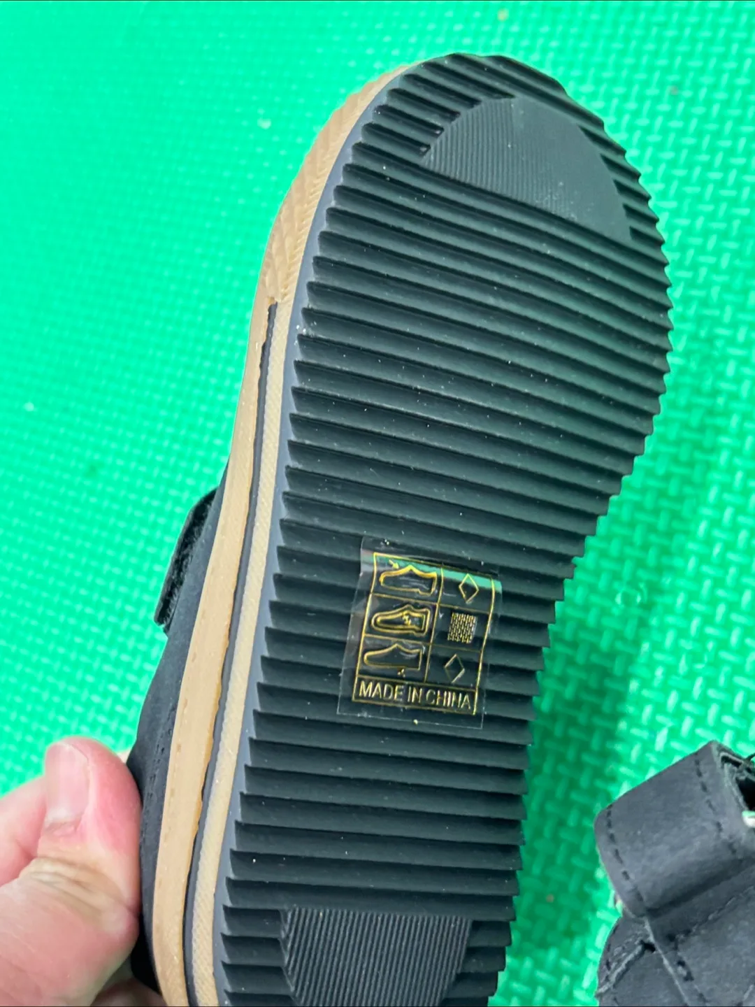 Toddler Black Sneakers Size 7 image indicator(4)