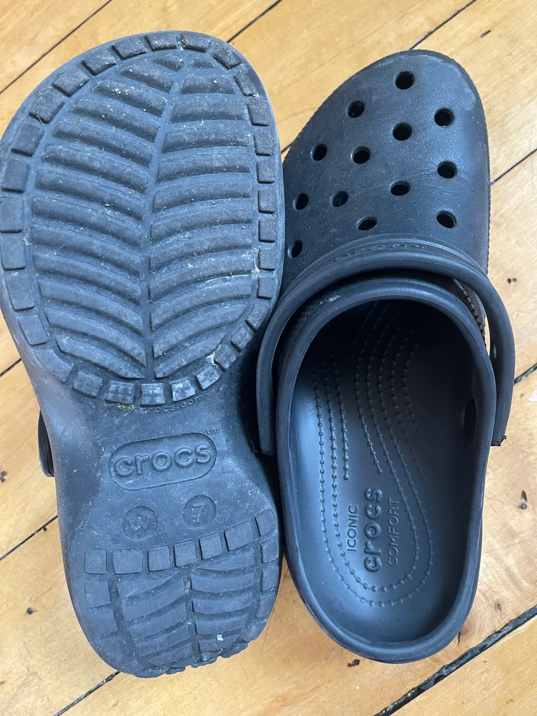 Women's Crocs Platform Clogs - Size 7 image indicator(2)