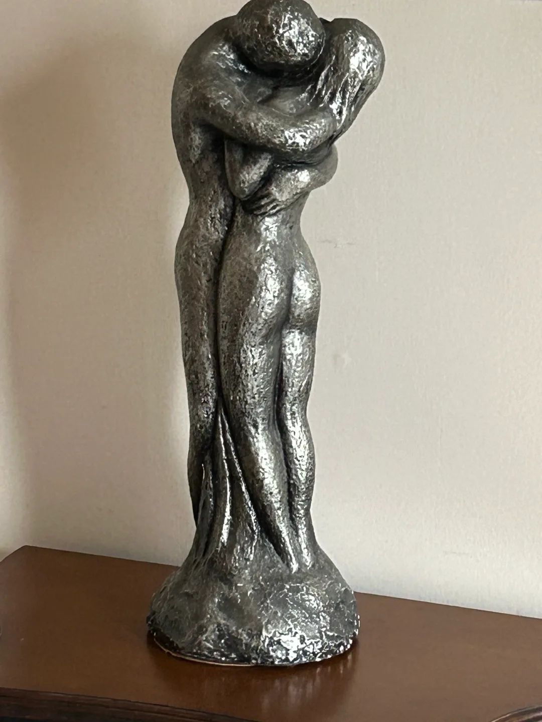 Elegant Couple Sculpture image indicator(2)