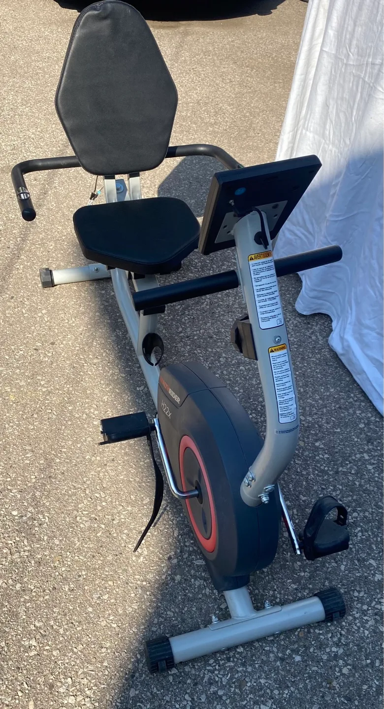 HealthRider H22x Recumbent Exercise Bike image indicator(3)