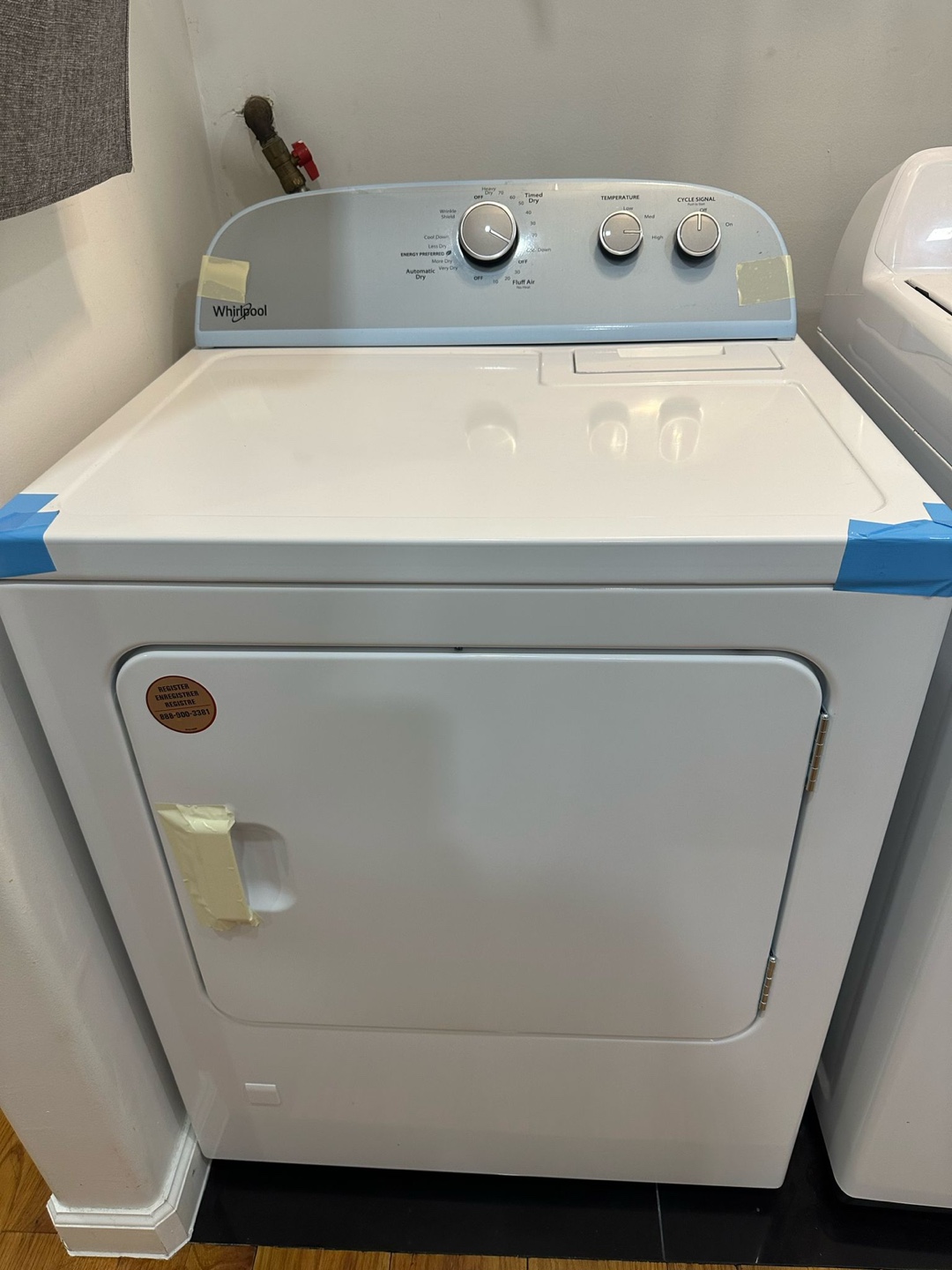 Whirlpool Gas and Electric Dryer - WED4950HW