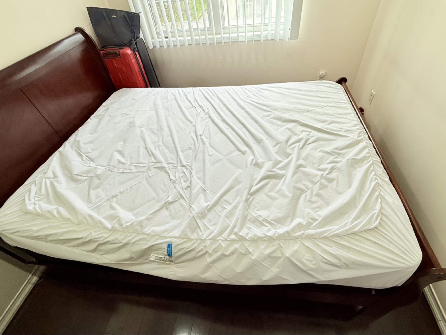 Queen Mattress 7” - photo 2