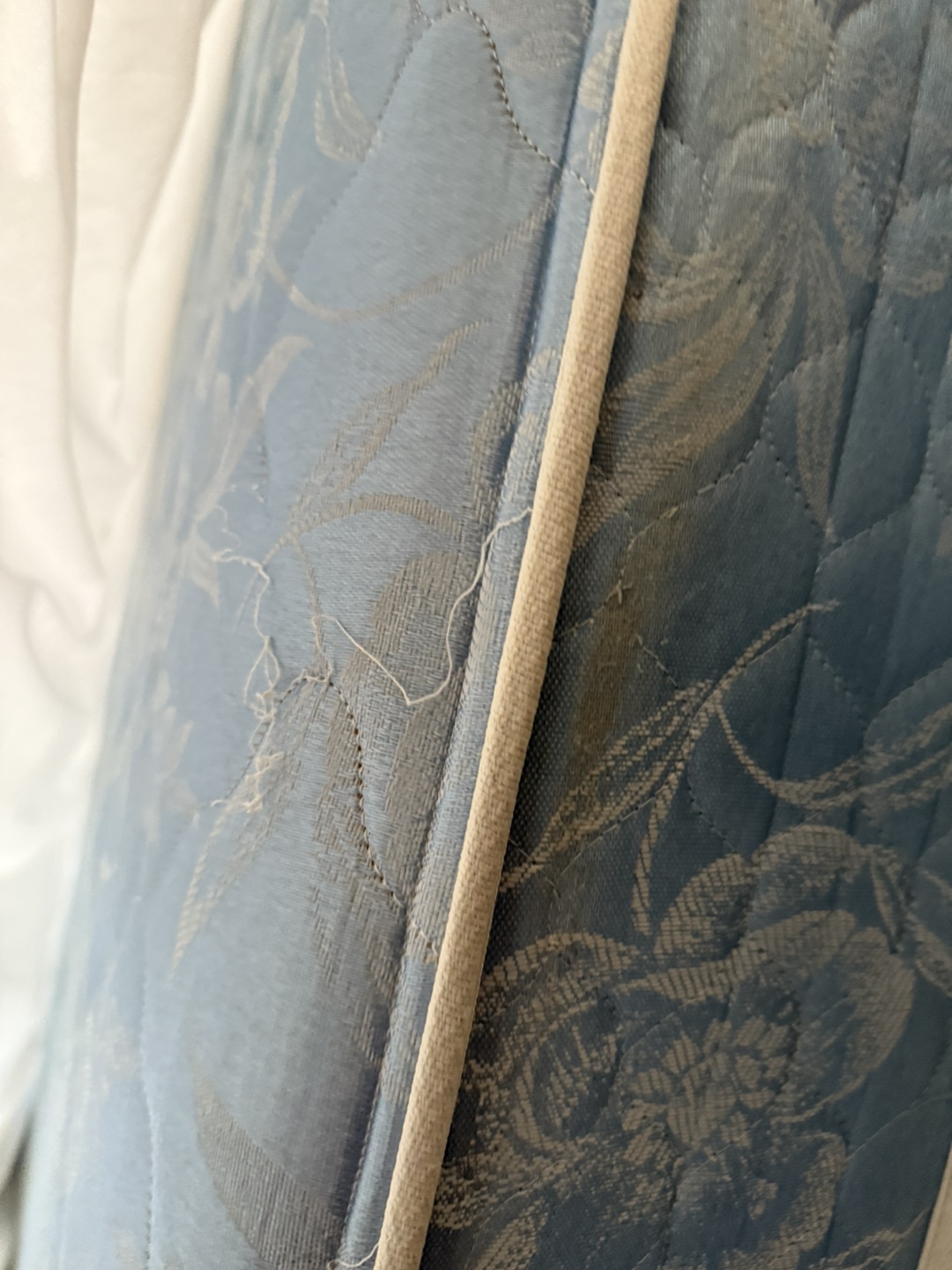 Queen Mattress 7” - photo 3