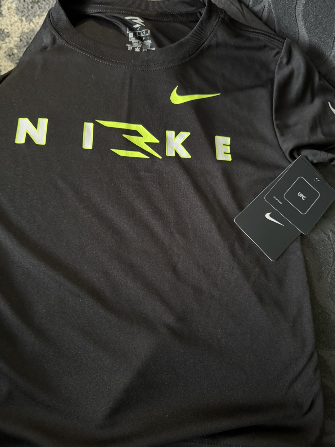 Nike Boys' 2-Piece Outfit - Size 4-5 Years - photo 3