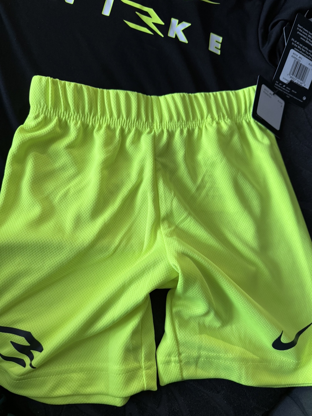 Nike Boys' 2-Piece Outfit - Size 4-5 Years - photo 2