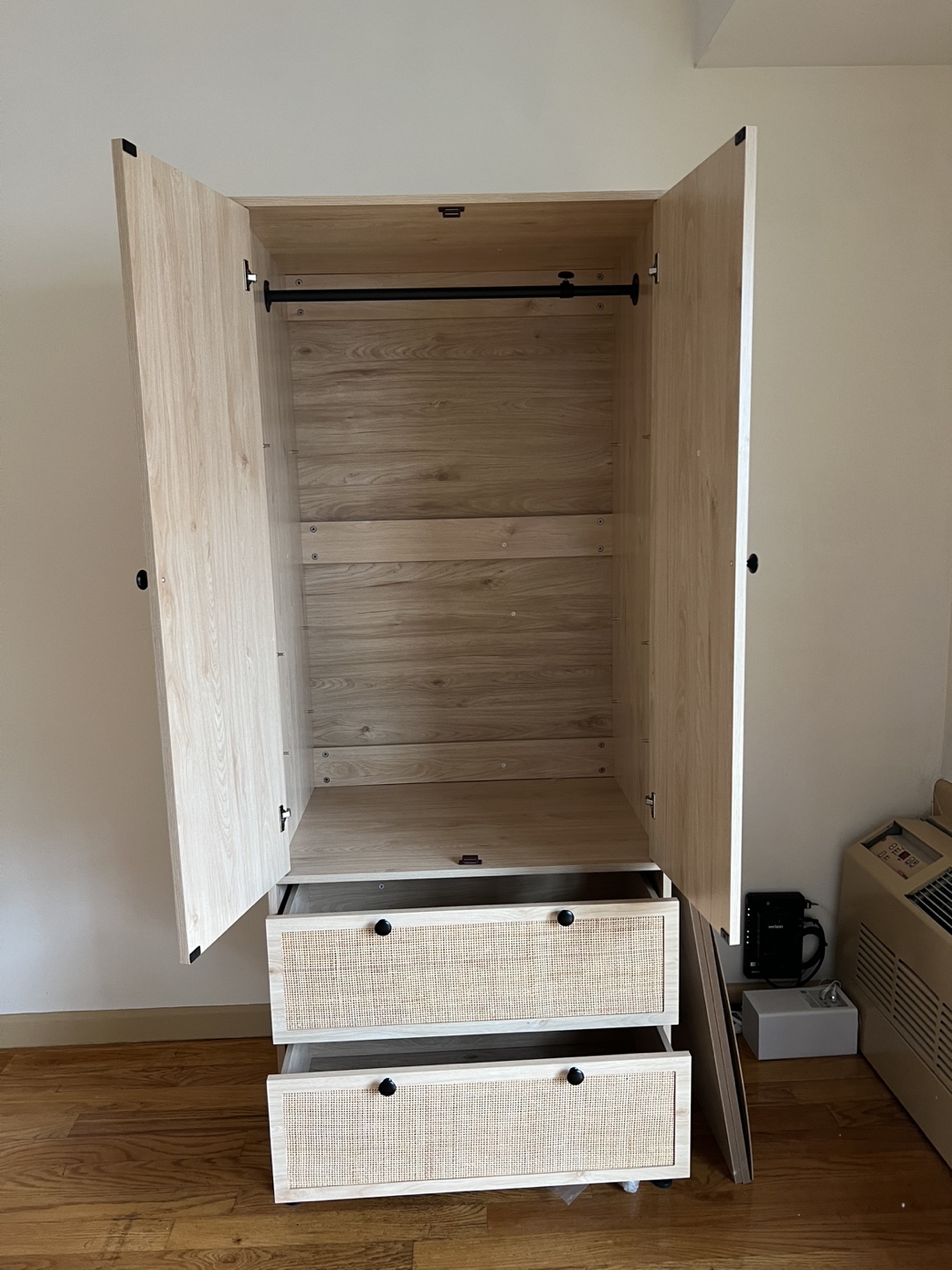 Rattan closet - photo 2