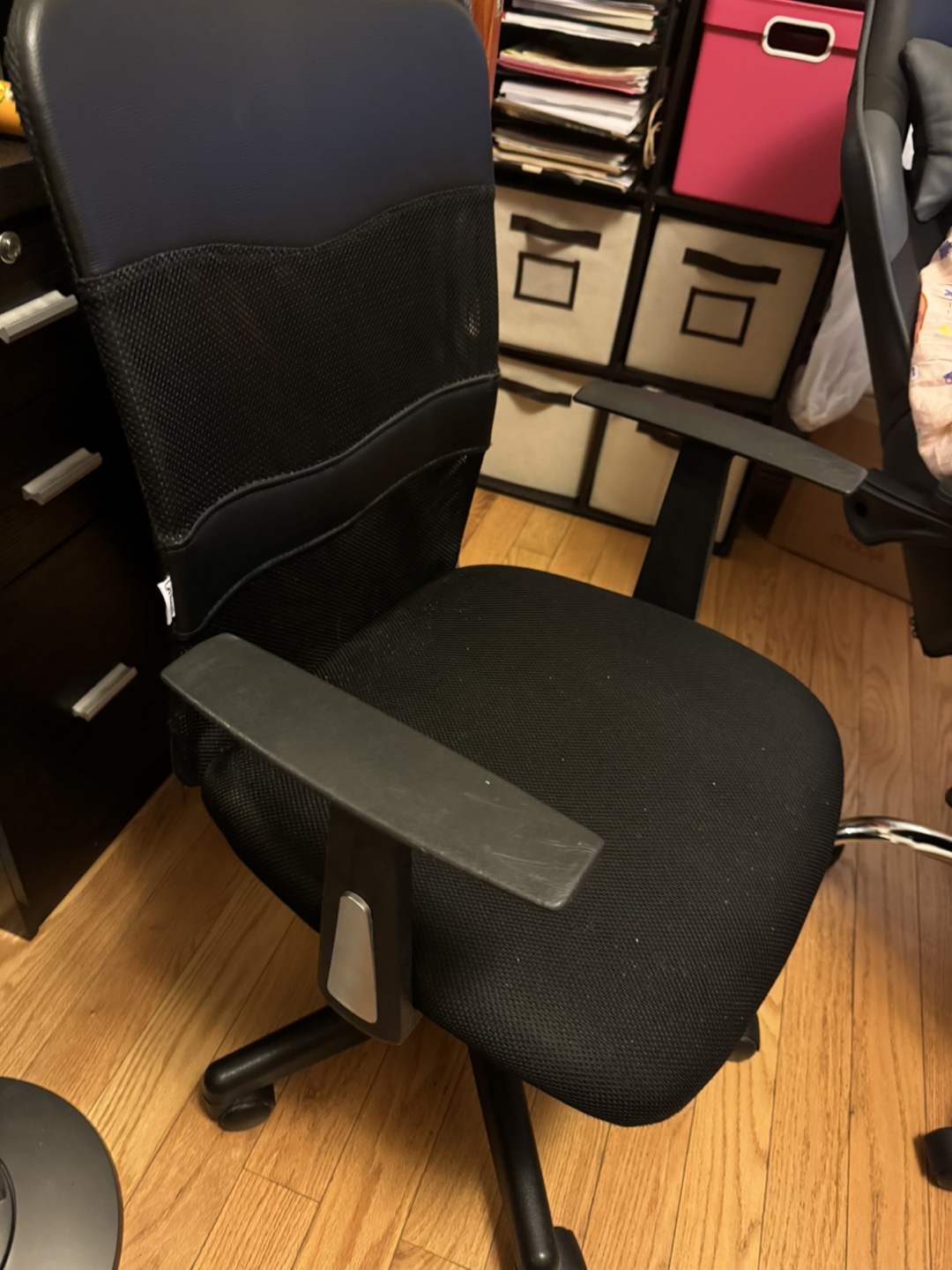 Black Mesh Office Chair