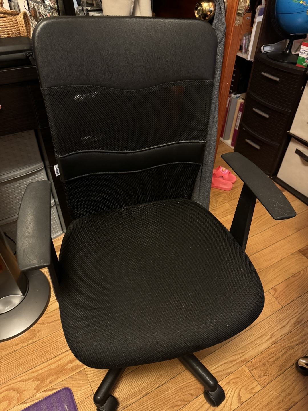 Black Mesh Office Chair - photo 2