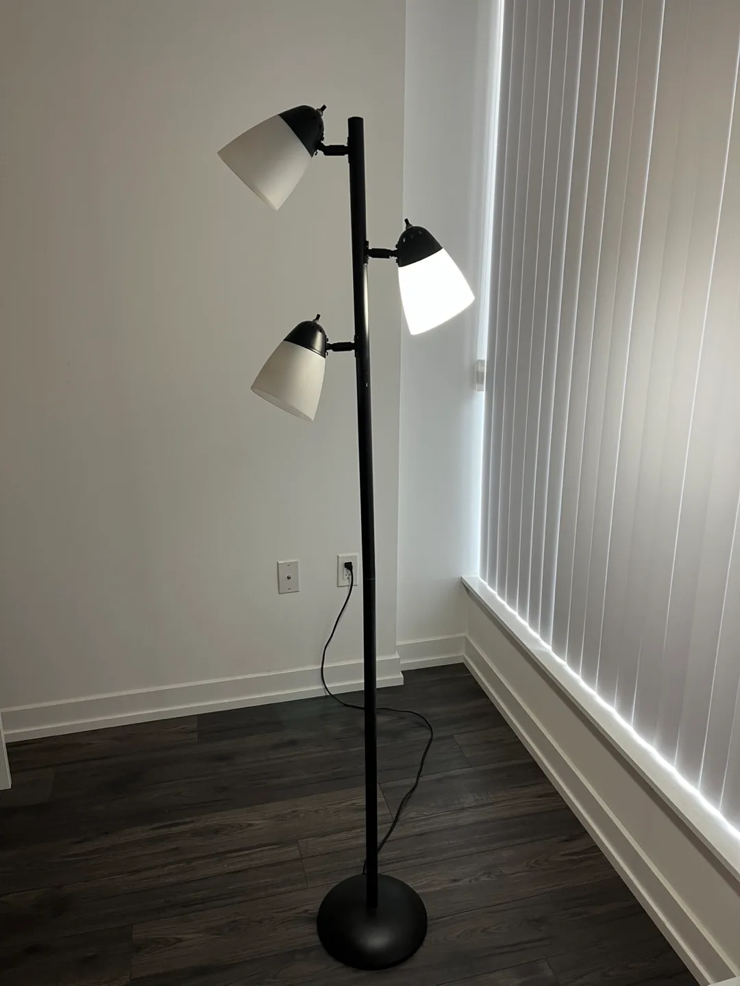 Three-light floor lamp thumbnail