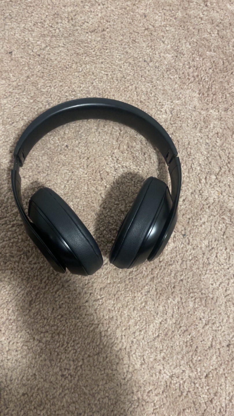 Beats Solo3 Wireless Headphones - Black