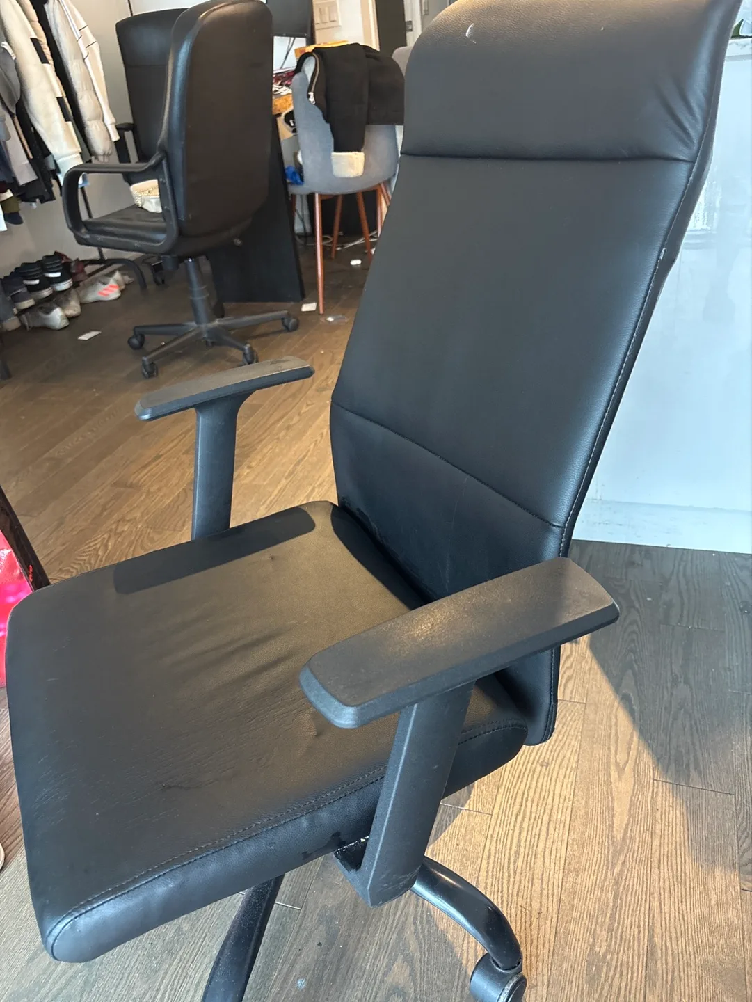 Black Office Chair thumbnail