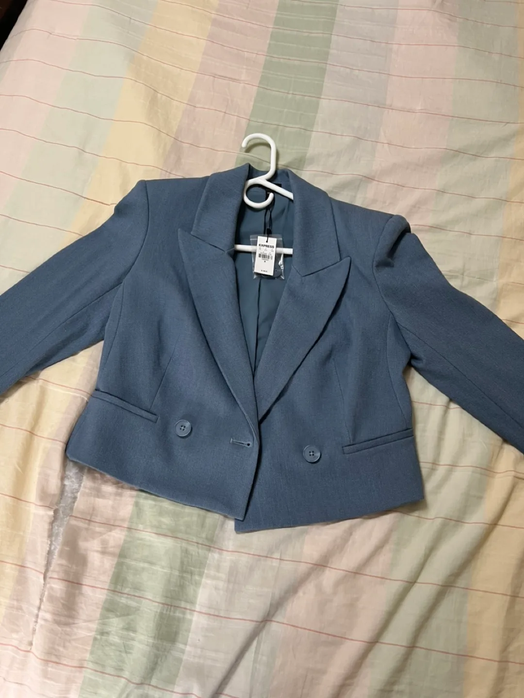 💚 Express Cropped Double Breasted Blazer image indicator(2)