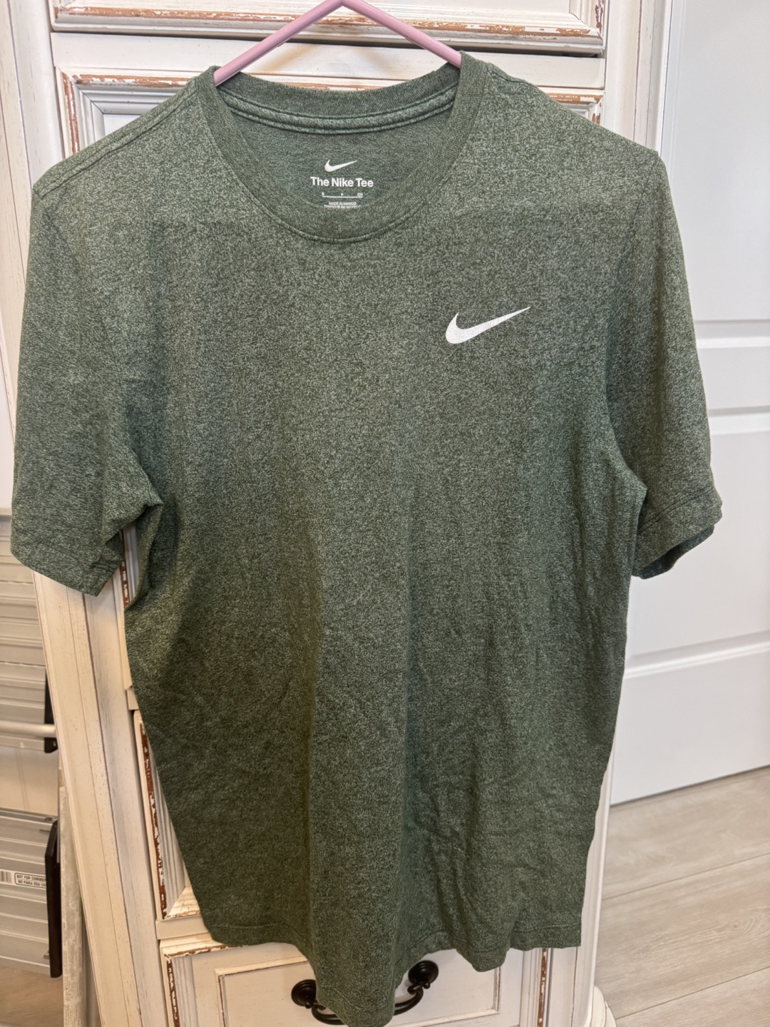 Nike Men's The Nike Tee - Olive Green