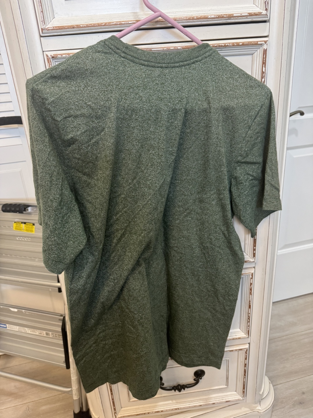 Nike Men's The Nike Tee - Olive Green - photo 5