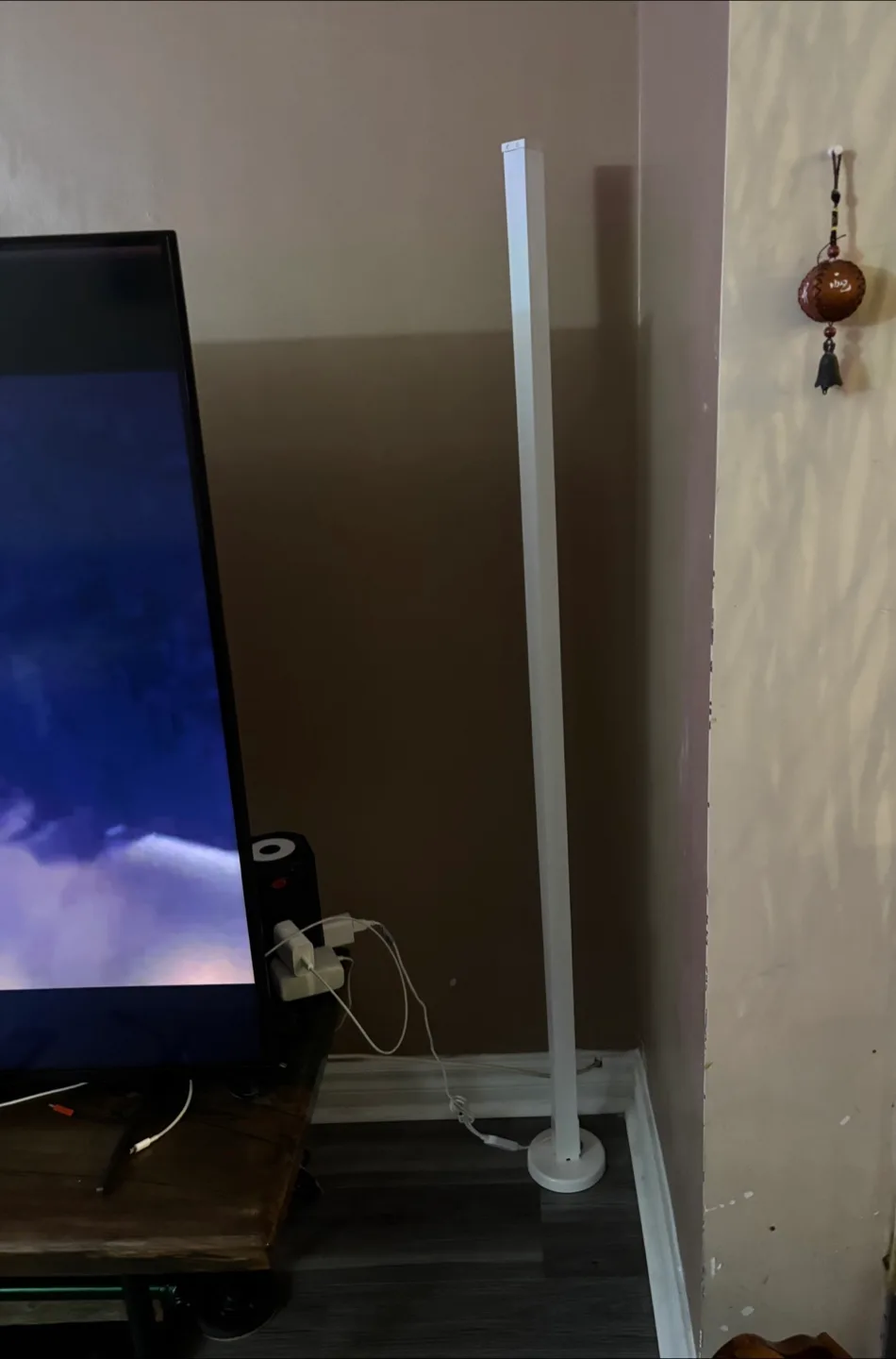 Illume Digital Floor Lamp image indicator(3)