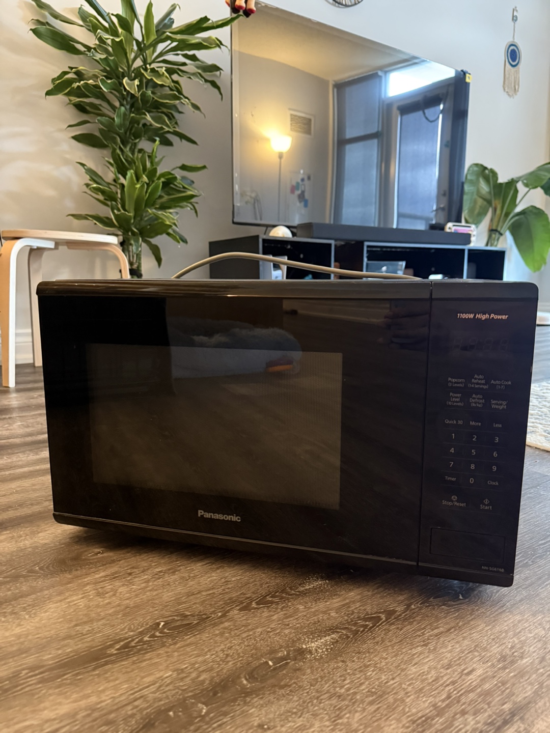 Panasonic 1100W High Power Microwave
