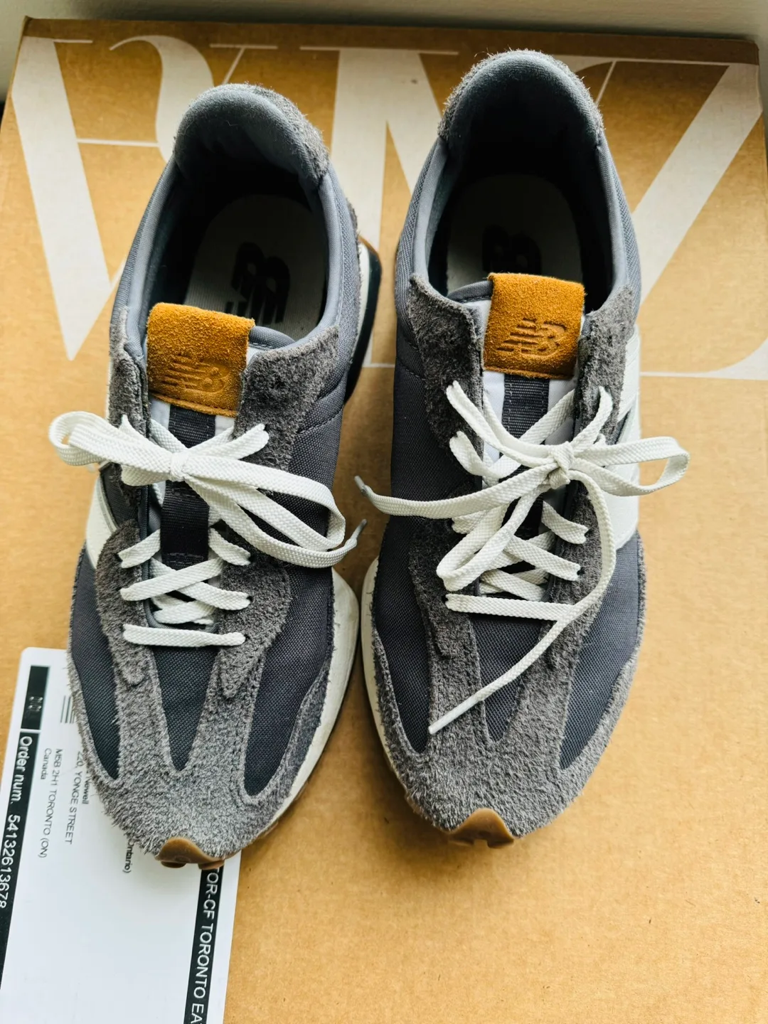 New Balance 327 Sneakers - Grey Suede image indicator(2)