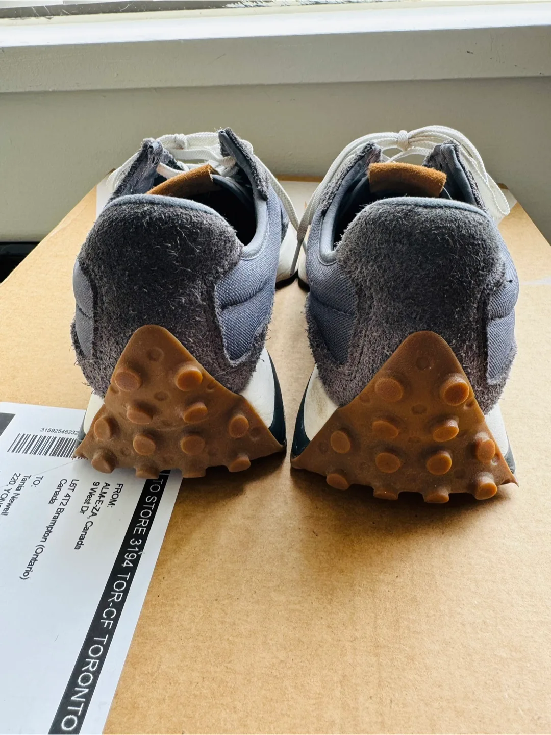 New Balance 327 Sneakers - Grey Suede image indicator(3)