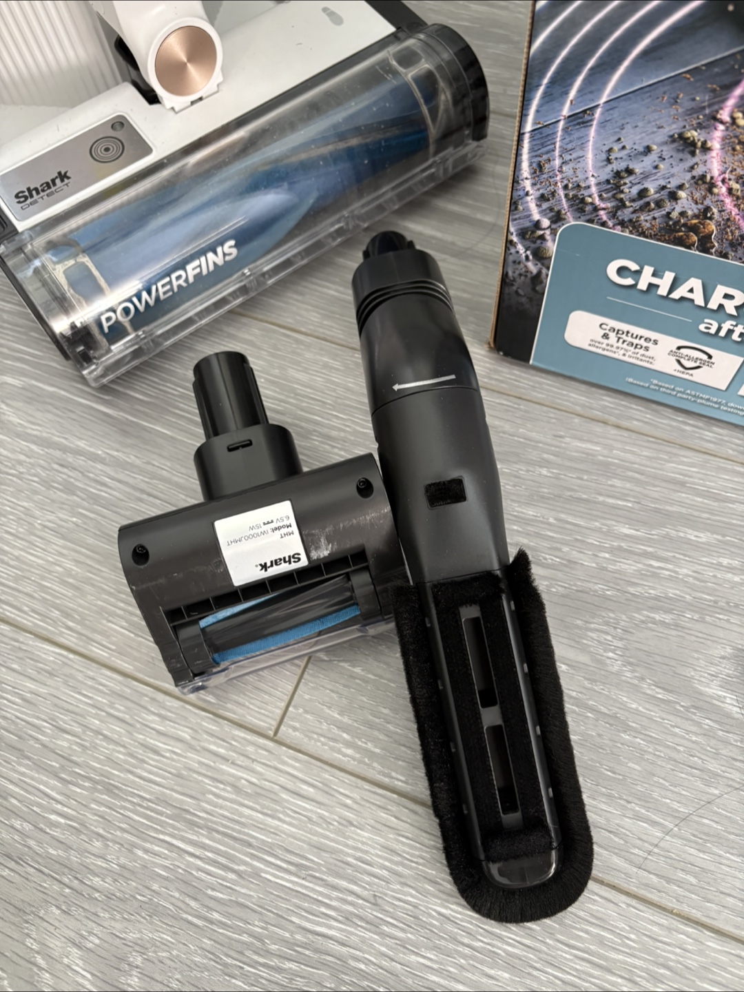 Shark Vacuum - detect clean and empty auto-empty system - photo 4