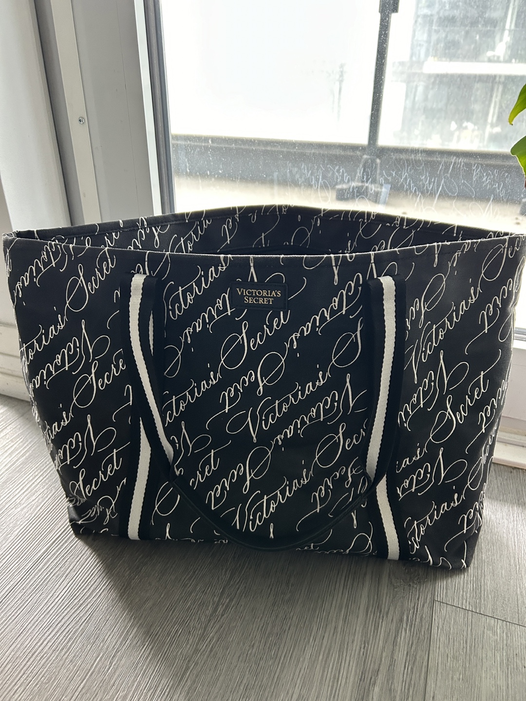 Victoria's Secret Black and White Tote Bag