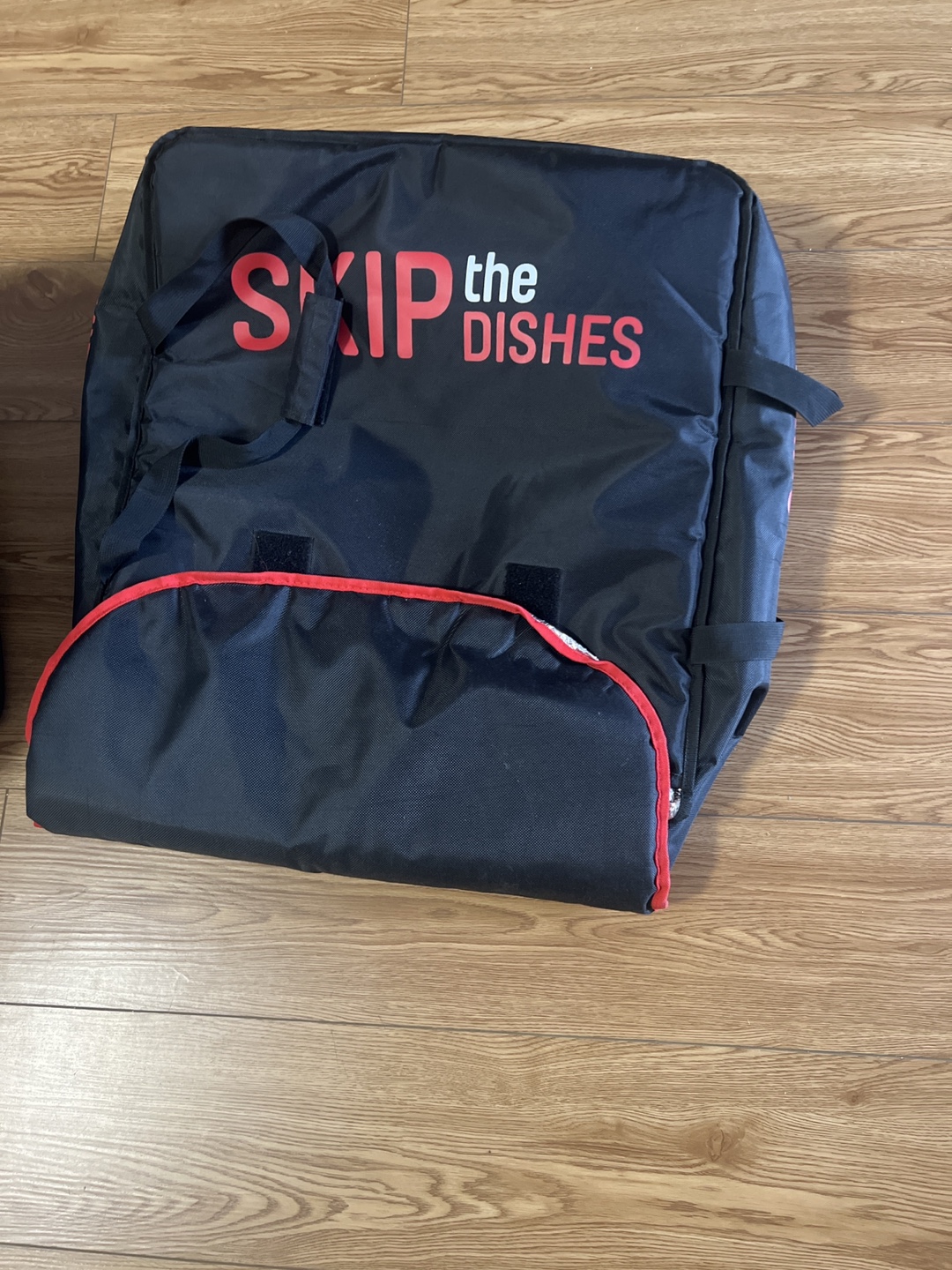 SkipTheDishes Insulated Delivery Bag