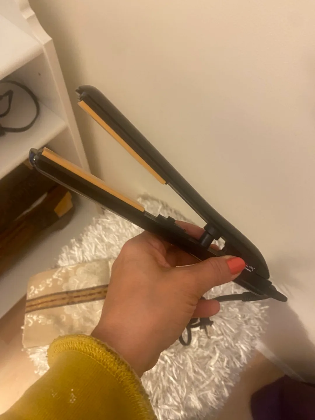 CHl  Compact Hair Straightener image indicator(2)