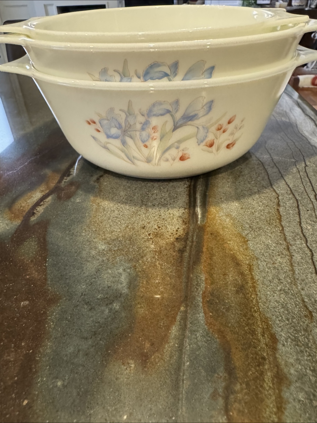 3 Vintage Pyrex Casserole Dishes with Iris Design - photo 4