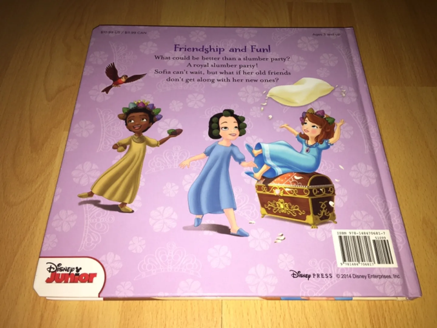 Sofia the First: The Royal Slumber Party Board Book 💚 image indicator(3)