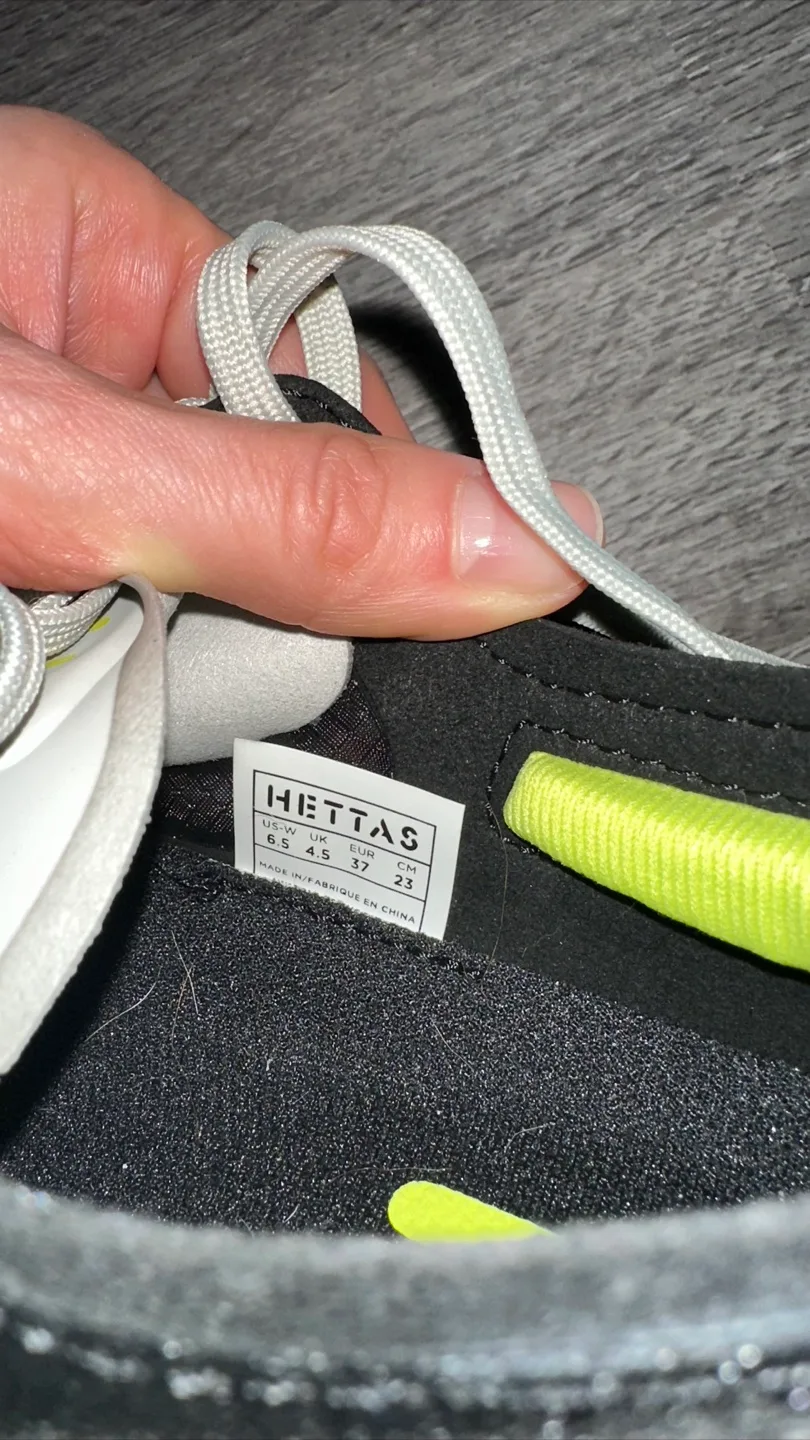 Hettas Women's Size US 6.5 Black & Neon Yellow Sneakers image indicator(4)