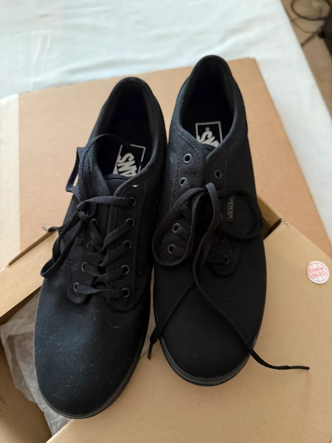 Brand new with Tags VANS - Women's Size 8.5 thumbnail