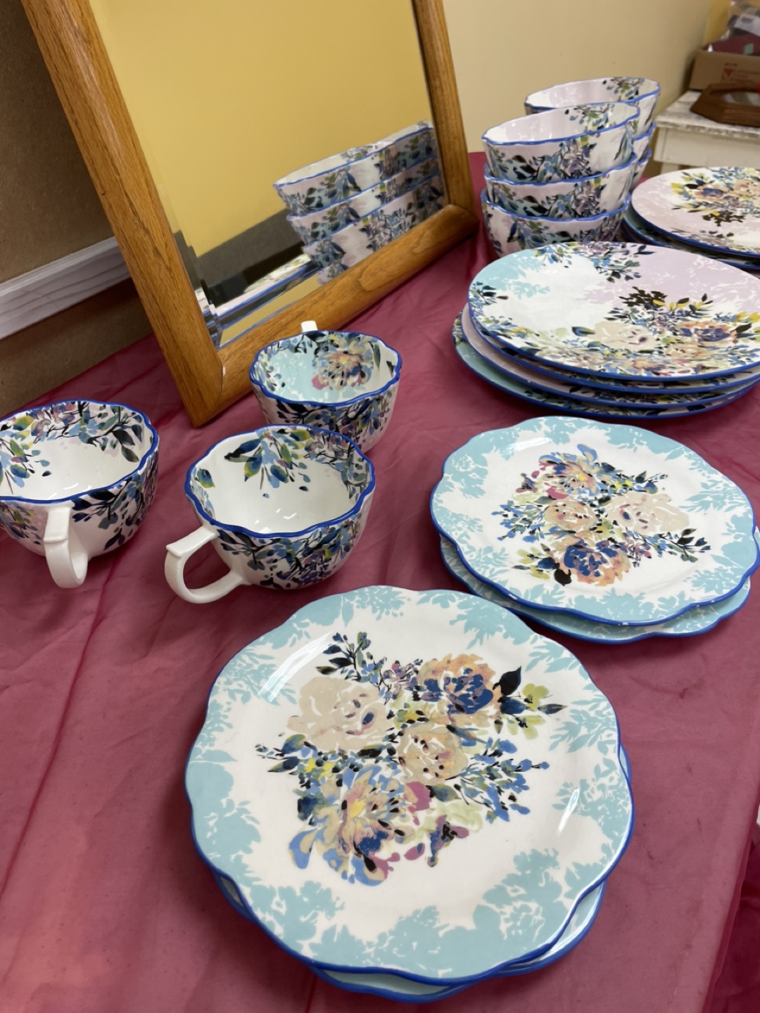 Gardenshire Anthropologie Floral Dinnerware Set - photo 2